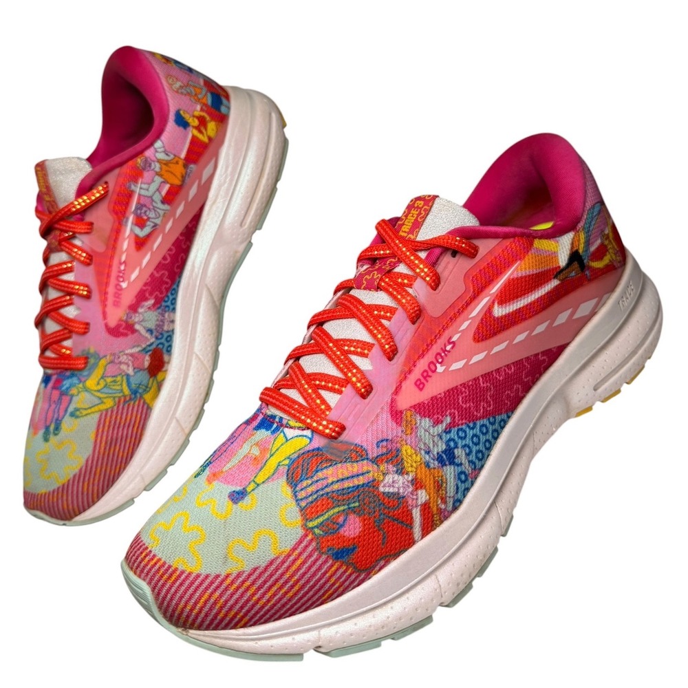 Brooks Trace 3 Run Proud Adam Dalton Blake Pride Running Shoes Womens 9.5